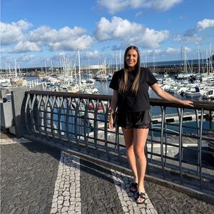 Meet your Posher, Megan